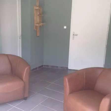 Bel Appartement En Rez-De-Jardin Cherbourg-en-Cotentin Exterior photo